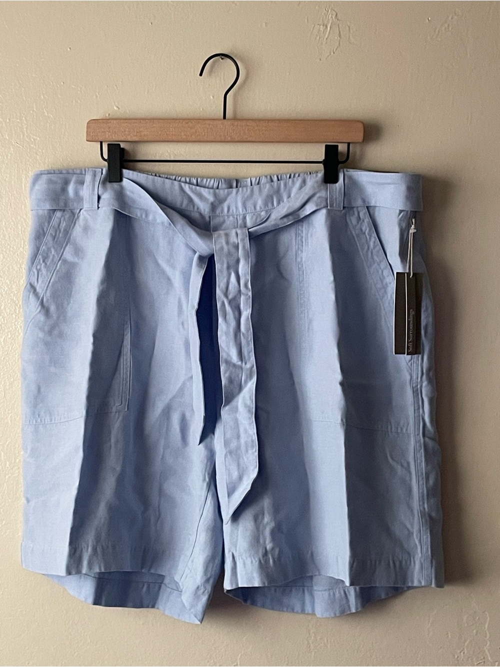 Soft Surroundings Light Blue Tie-Waist Flat Front Shorts pull on straight leg